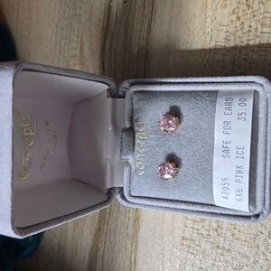 Vintage 80s concepts pink ice crystal heart stud earrings NWT